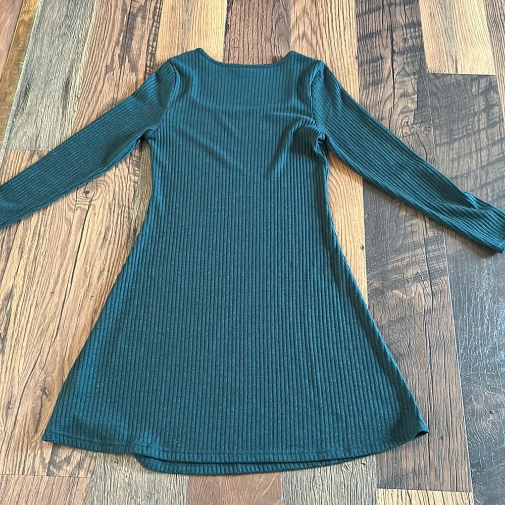 Dress - Picture 3 of 5